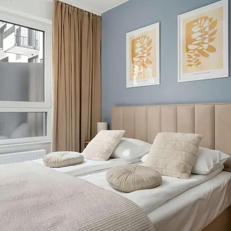 Nowoczesny Apartament Z Tarasem Wroclaw Braniborska 72 By Heyrent Вроцлав